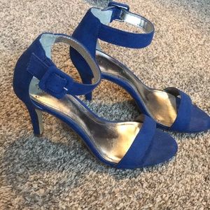 Blue leather sandals 6.5